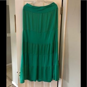 New York & Co long green skirt with wide waste band.  Never been worn.